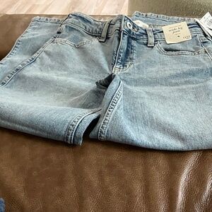 Abercrombie Kids Light Blue Relaxed Jeans NWT 11/12